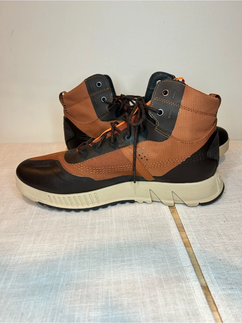 Sorel Men's Rush Brown High-Top Performance Sneakers waterproof